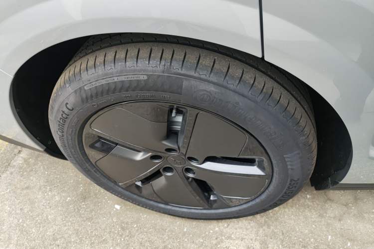 Used Li Auto Li Auto i8 2025 Model Standard Version
