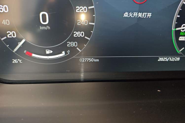 Used Land Rover Discovery Sport New Energy 2024 1.5T P300e Plug-in Hybrid Electric Version
