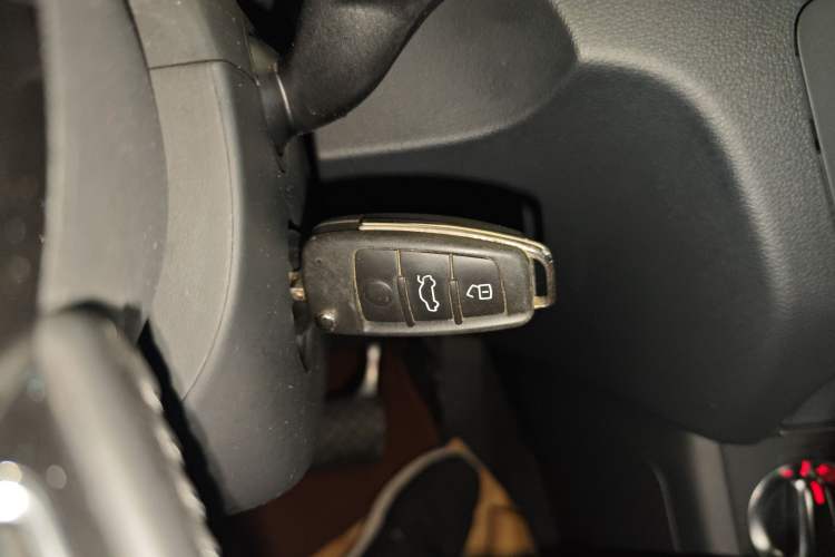 Used Audi Q3 2015 30 TFSI Comfort Model