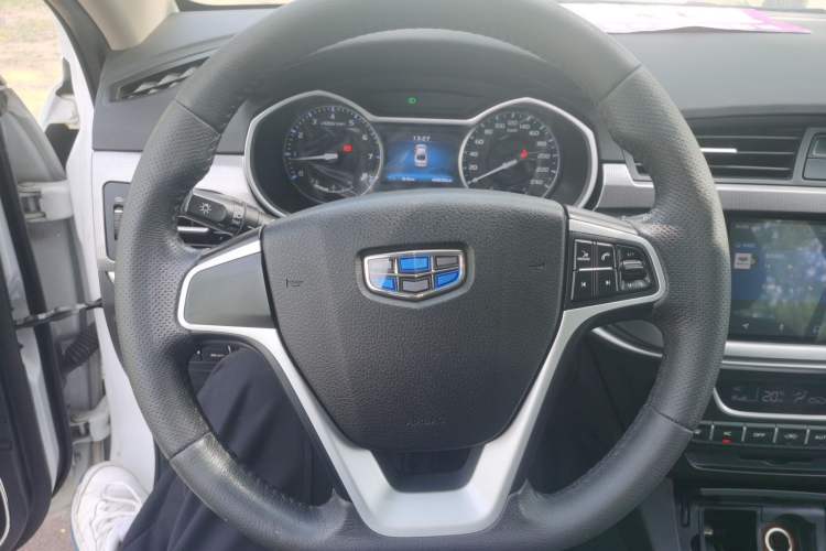 Used Geely Auto Emgrand 2017 Sedan Million Edition 1.5L Manual - Upward Version Steering Wheel