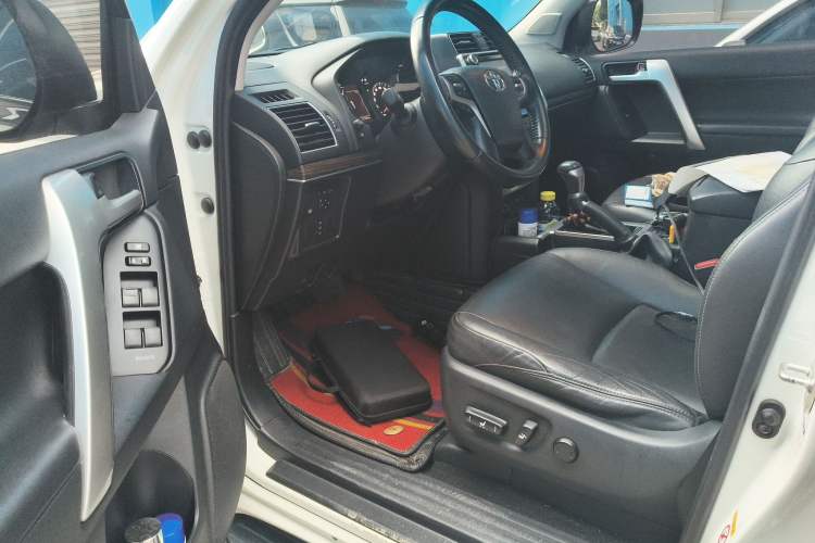 Used Toyota Prado 2018 3.5L Automatic TX-L Driver Seat