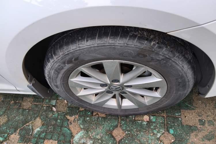 Used Volkswagen Golf 2016 1.6L Automatic Fashion Model