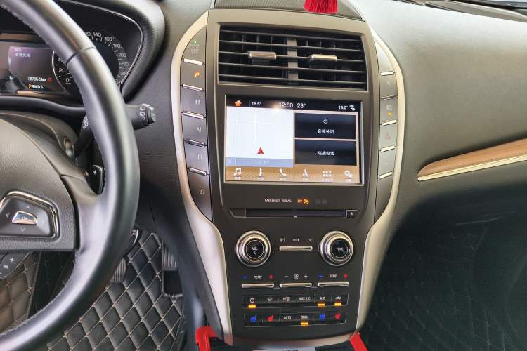 Used Lincoln MKC 2019 2.0T Two-Wheel Drive Zunya Version China VI Standard
