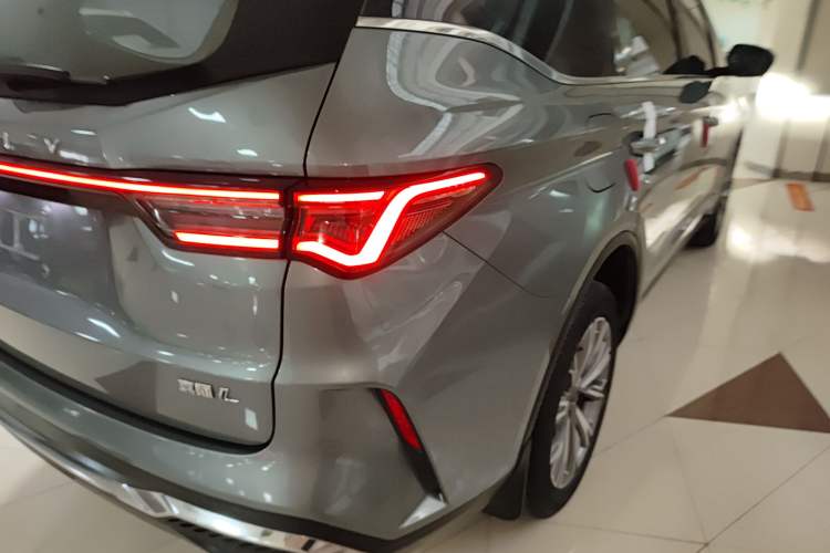 Used Geely Auto Jiajie 2023 Geely Jiaji L 1.5TD DCT Luxury Model
