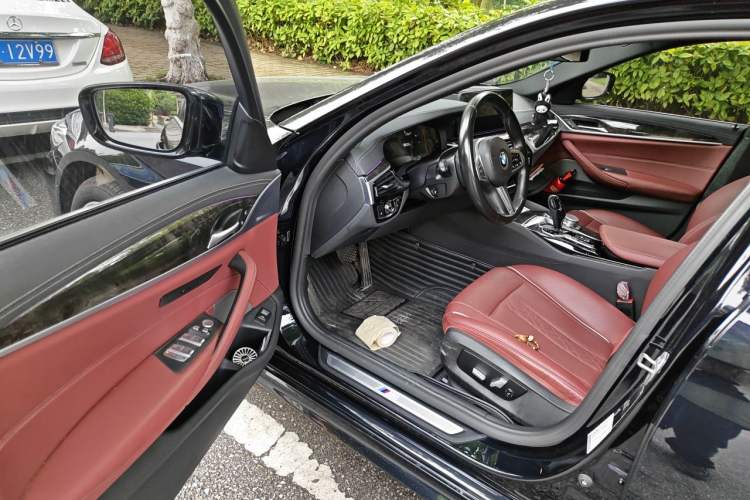 Used BMW 5 Series 2021 Facelifted 525Li M Sport Package