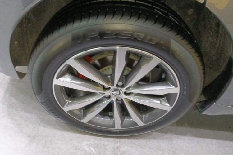 Used Jaguar F-PACE 2024 P250 R-Dynamic SE