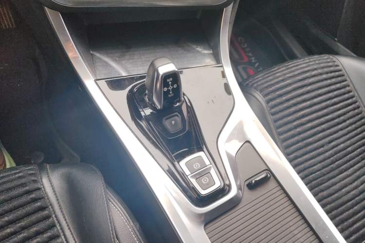 Used Lynk & Co 01 2017 2.0T Two-Wheel Drive Pro Edition
