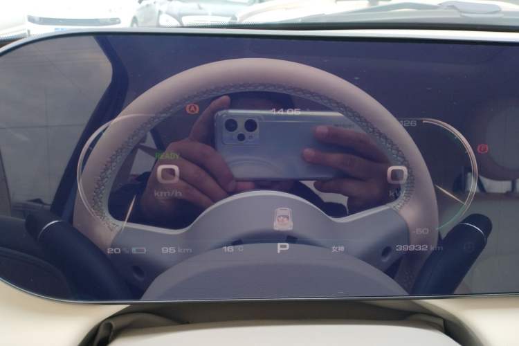 Used ORA Ballet Cat 2022 500 km Swan Lake Edition