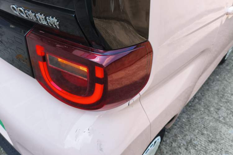 Used Chery New Energy QQ Ice Cream 2022 170km Sundae Phosphate Lithium-Ion Exterior 6