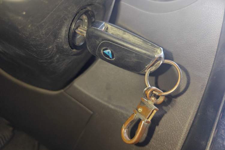 Used Wuling Rongguang V 2016 1.2L Standard Version