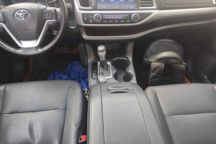 Used Toyota Highlander 2017 2.0T Four-Wheel Drive Luxury Edition 7 Seats
