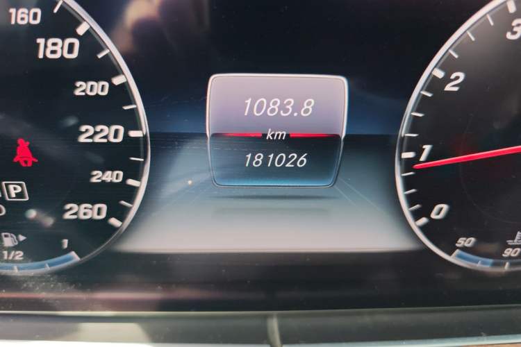 Used Mercedes-Benz E-Class 2016 E 200 L
