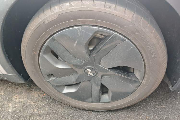 Used ONVO L60 2024 60 kWh Rear-Drive Version Right Front Wheel Hub