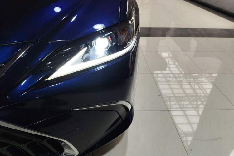 Used Lexus ES 2022 200 Excellence Edition