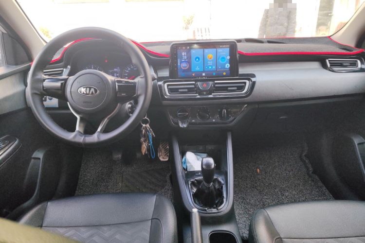 Used Kia Forte 2019 1.6L Manual Comfort Edition China VI Standard Center Console