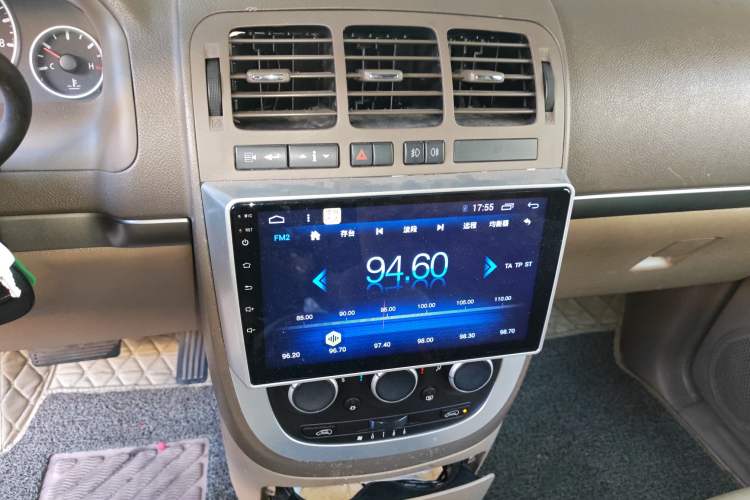 Used Buick GL8 2011 2.4L CT Comfort Edition
