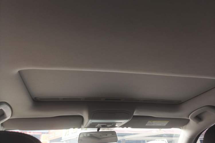 Used Volkswagen Bora 2018 1.5L Automatic Comfort Model Headliner