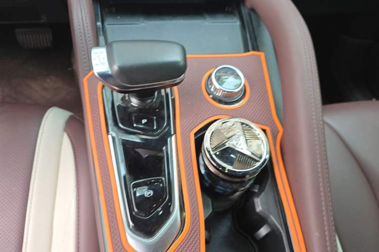 Used Geely Auto Monjaro L 2024 2.0TD High-Power Automatic Two-Wheel Drive Skyline Edition
