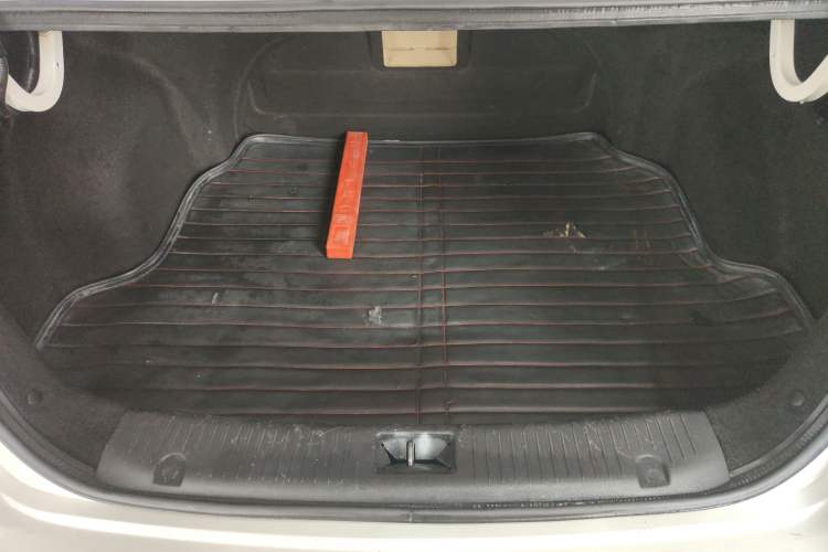 Used CHANGAN Eado 2015 1.6L Manual Luxury Model China V Standard