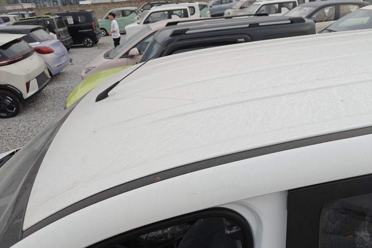 Used Wuling Hongguang New Energy 2025 Extended-Range Hybrid 50KM Comfort Version
