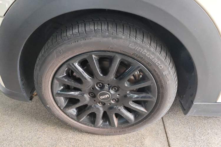 Used MINI 2022 Updated 1.5T ONE Left Front Wheel Hub