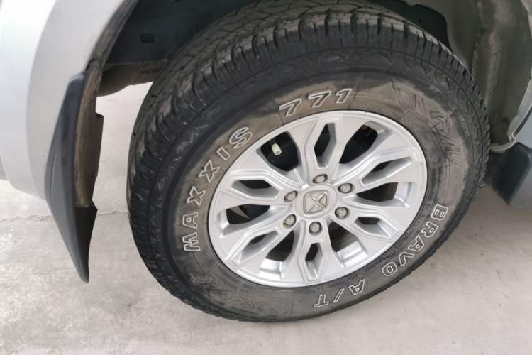 Used JMC Yusheng S350 2013 2.4T Two-Wheel-Drive Special Edition
