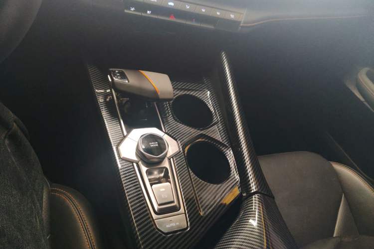 Used Changan UNI-V 2022 1.5T Prestige Version