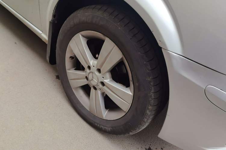 Used Mercedes-Benz Viano 2011 2.5L Navigator Edition