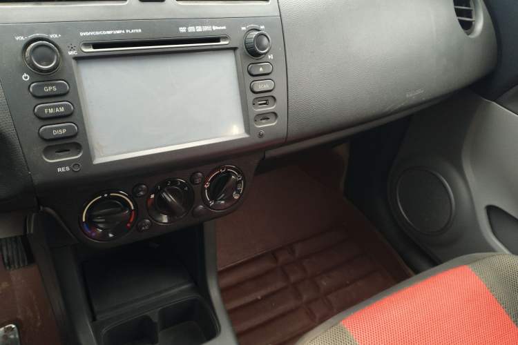 Used Suzuki Swift 2013 1.3L Manual Value Edition Audio And AC Panel