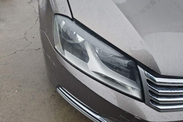 Used Volkswagen Magotan 2015 1.8TSI Advanced Model Right Front Headlight