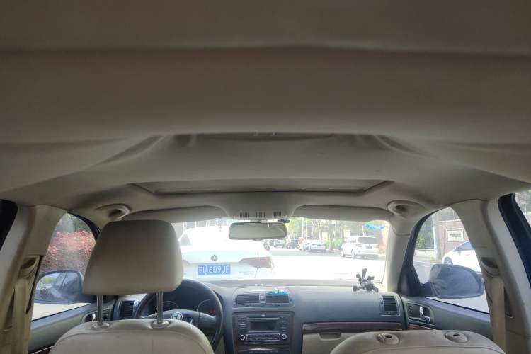 Used Skoda Octavia 2013 1.6L Manual Yijun Edition Headliner