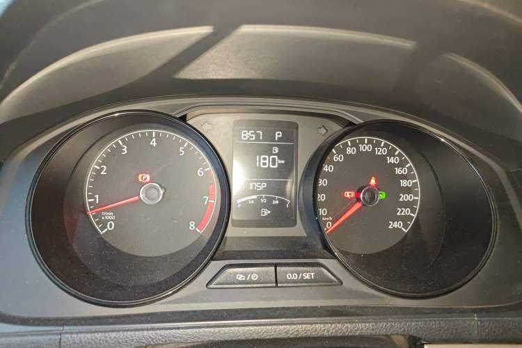 Used Volkswagen Gran Lavida 2017 1.6L Automatic Fashion Edition
