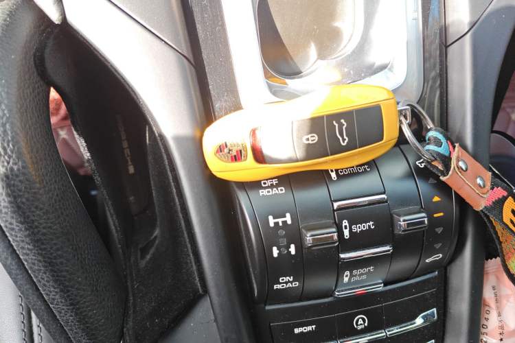 Used Porsche Cayenne 2016 Cayenne Platinum Edition 3.0T