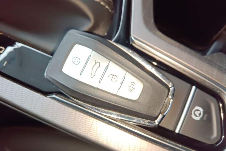 Used Geely Auto Emgrand 2022 4th Generation 1.5L CVT Luxury Model Interior 1