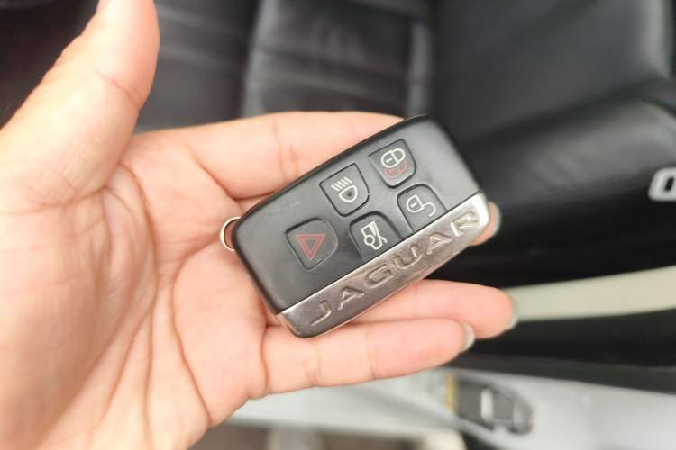 Used Jaguar XJ 2014 XJL 2.0T Two-Wheel-Drive Elegant Business Edition Vehicle Key