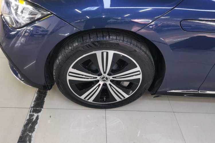 Used Mercedes-Benz EQE 2022 350 Luxury Edition Exterior 4