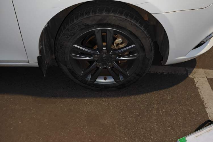 Used Geely Auto Emgrand 2017 Sedan Million Edition 1.5L Manual - Upward Version