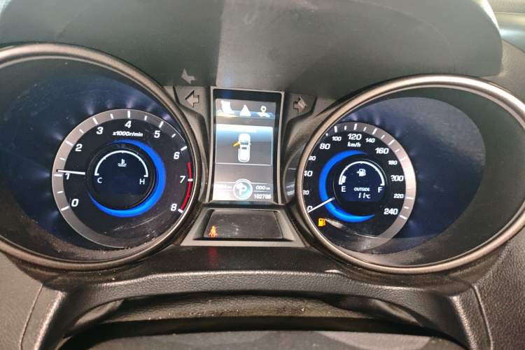 Used Changan CS75 2016 1.8T Automatic Elite Model China V Standard