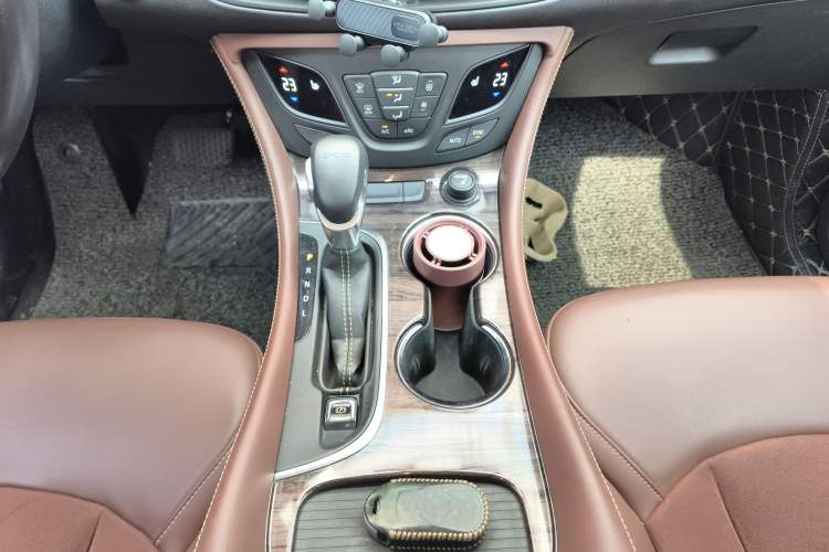 Used Buick Envision 2017 20T Two-Wheel Drive Elite Version
