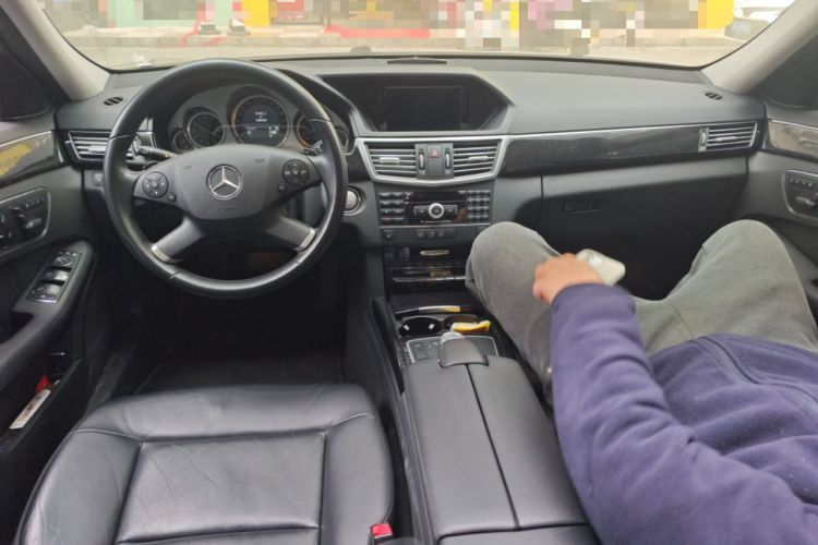 Used Mercedes-Benz E-Class 2010 E 300 L Fashion Model