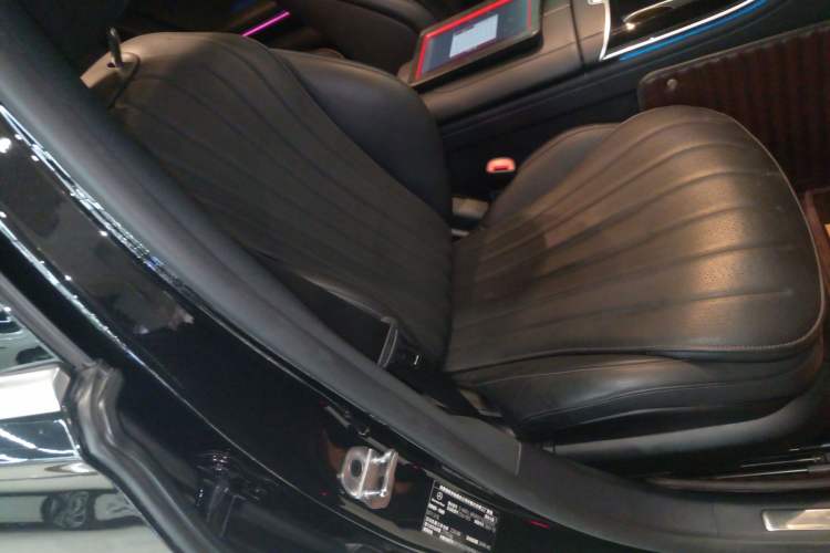 Used Mercedes-Benz S-Class 2022 S 400 L Business Model Right Front Seat