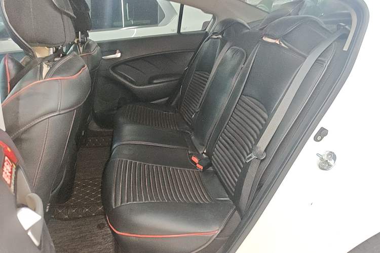 Used Kia K3 2016 1.6L Automatic with Sunroof
