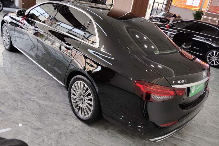 Used Mercedes-Benz E-Class 2021 Restyled E 300 L Luxury Edition
