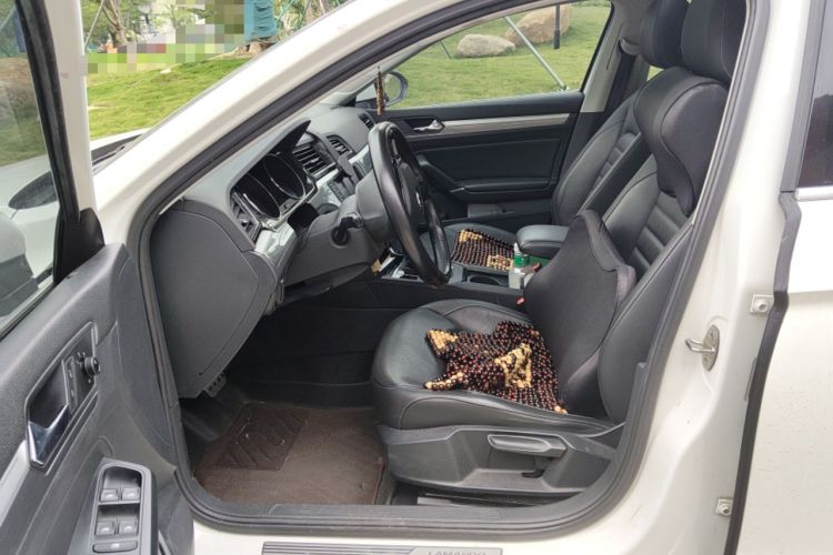 Used Volkswagen Lamando 2017 280TSI DSG Comfort Edition Left Front Seat