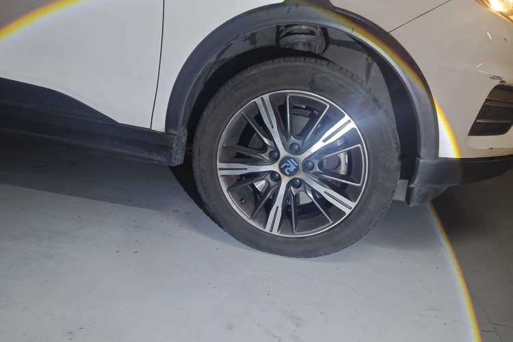 Used BYD Yuan New Energy 2018 EV360 Smart Connected Cool Model