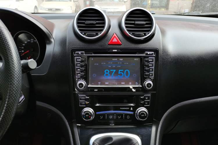 Used Haval H6 2016 Upgraded Model 1.5T Manual Two-Wheel Drive Urban Version
