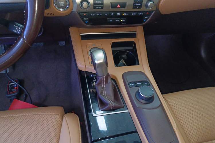 Used Lexus ES 2016 200 Midnight Special Limited Edition Gear Lever