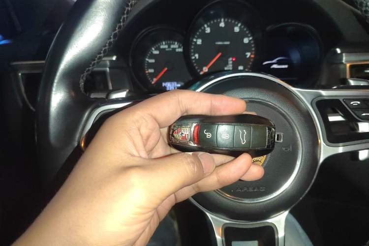 Used Porsche Macan 2017 Macan 2.0T Interior 1