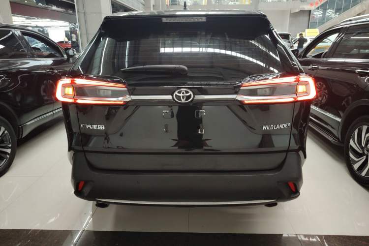 Used Toyota Wildlander 2022 2.0L CVT Two-Wheel Drive Luxury PLUS Edition
