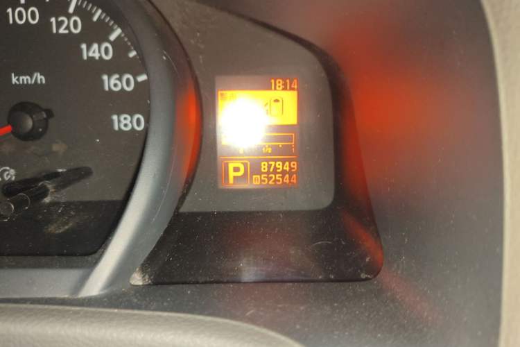 Used Nissan NV200 2018 1.6L CVT Luxury Model Odometer Close Up